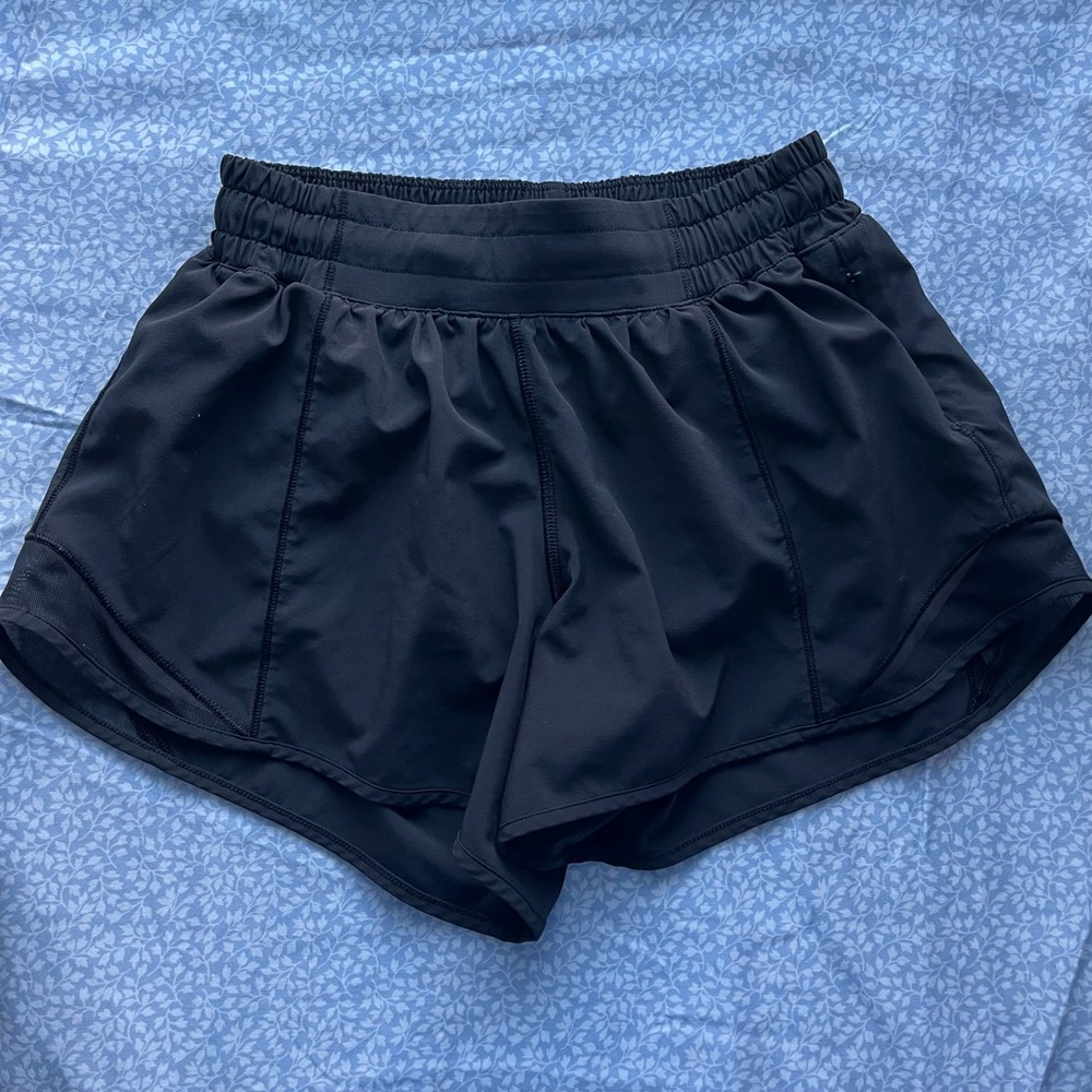 Lululemon Hotty Hot shorts